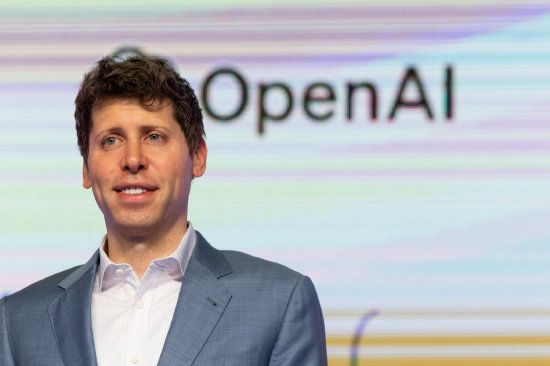 OpenAI解雇奥特曼前收到关于AI重大突破的警告信